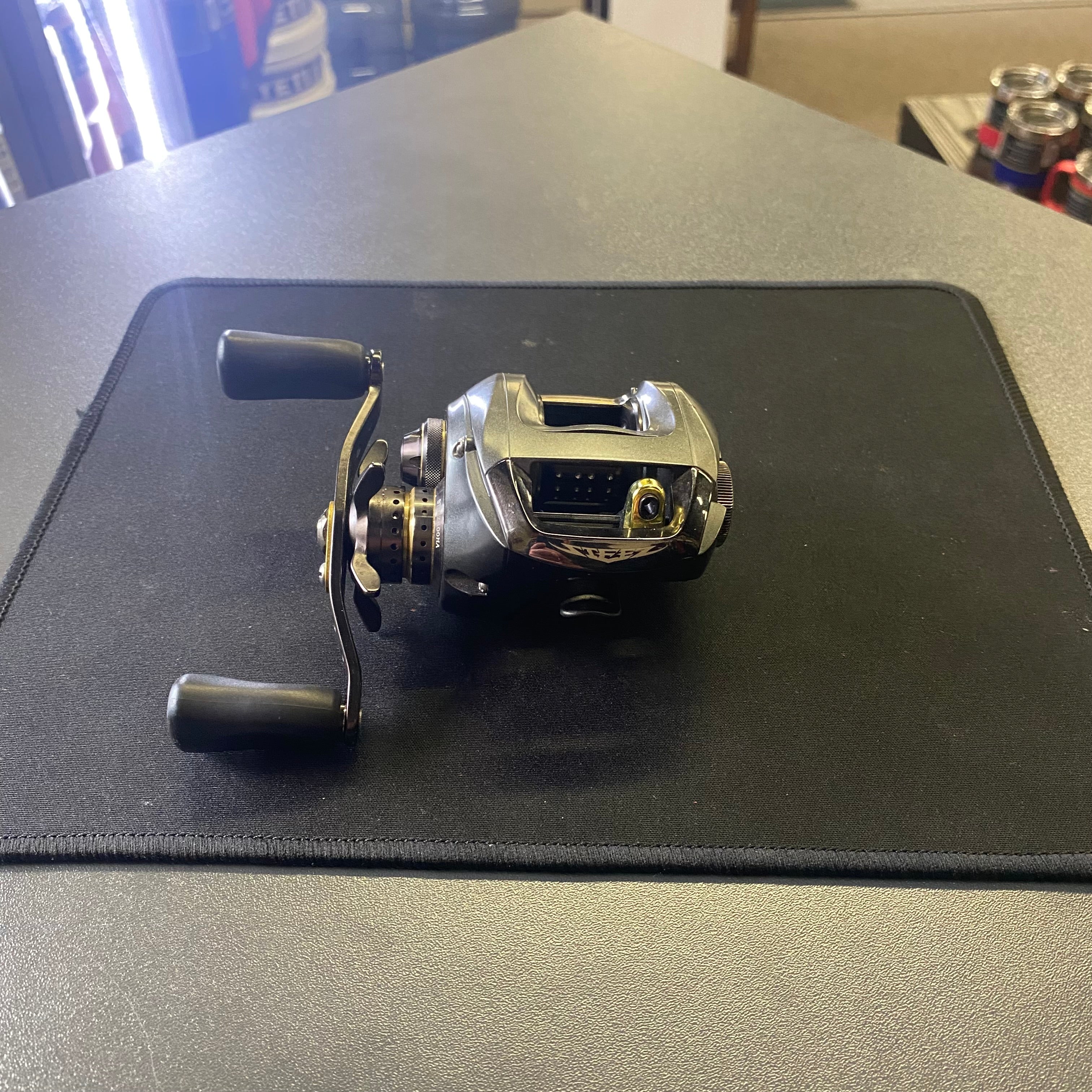 Fishin' World, Used Reel - Daiwa Steez 100HA