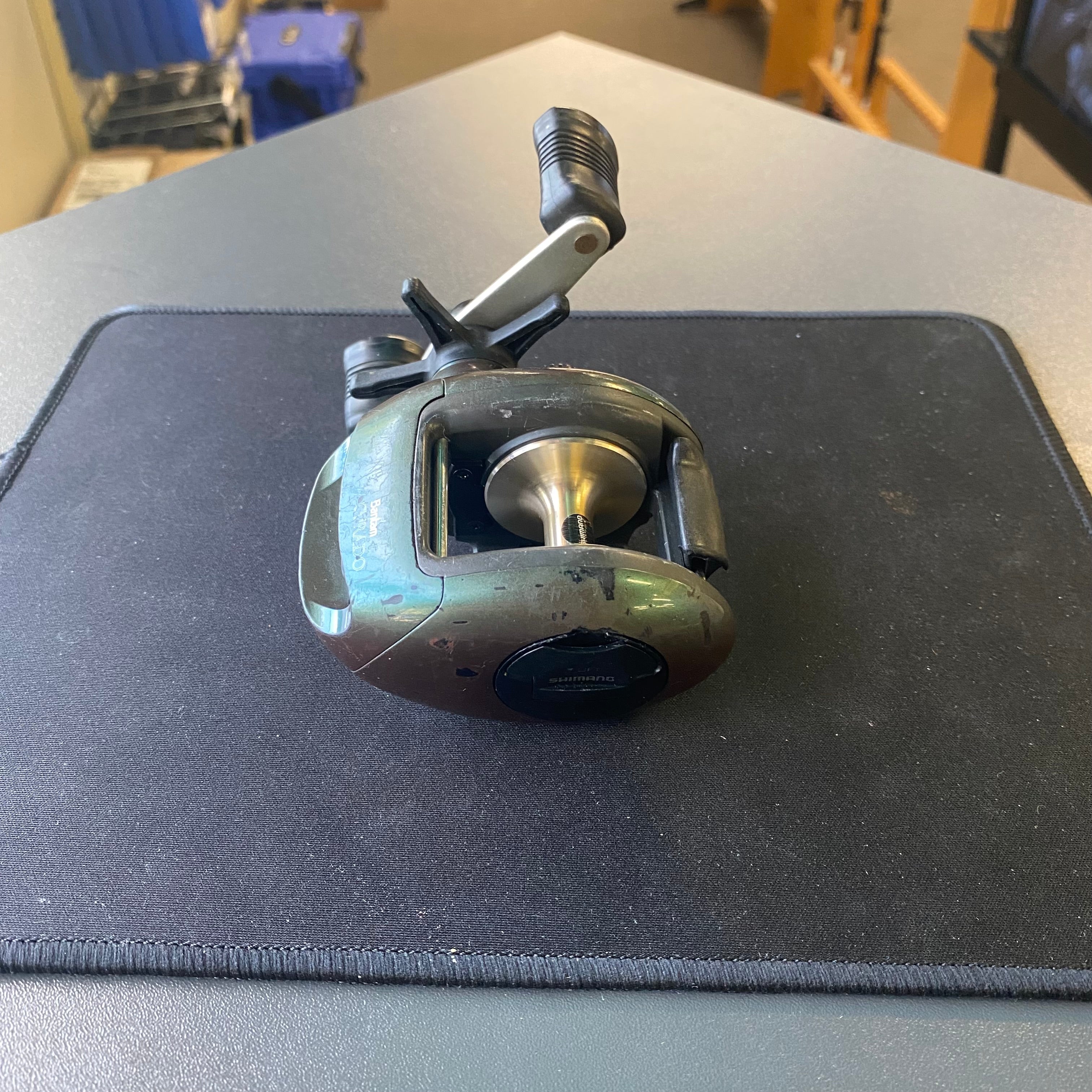 Fishin' World, Used Reel - Shimano Curado Bantam